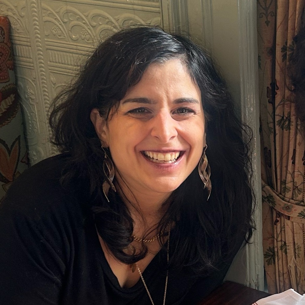 Meet your Posher, Julia